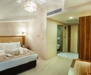 Almero Termal Hotel