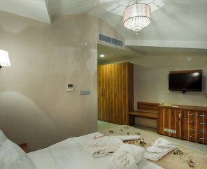 Almero Termal Hotel
